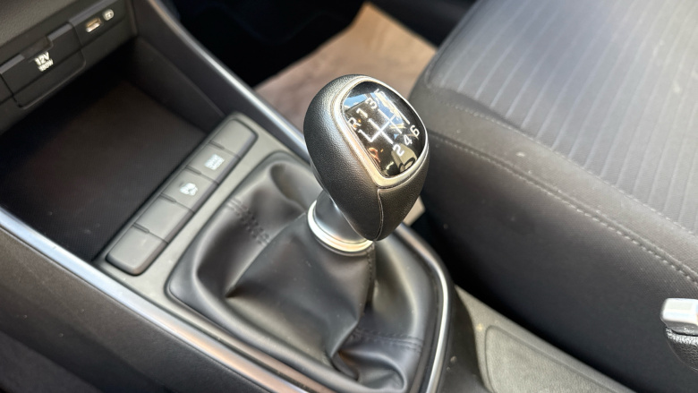 Hyundai i20 1.0T GDi 48V MHD SE Connect 5dr Petrol Hatchback